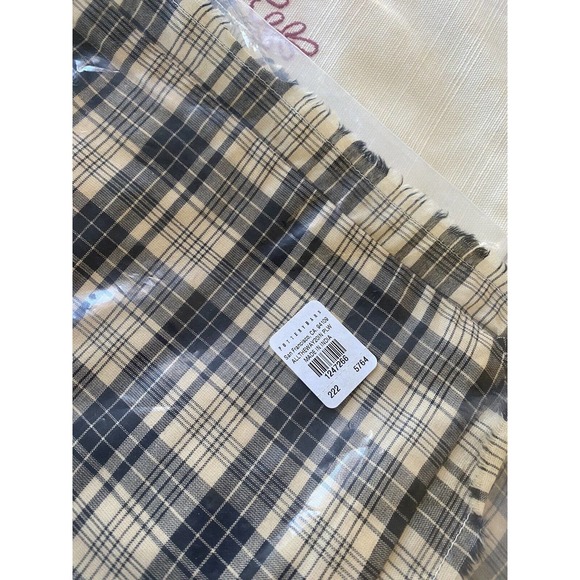 New Pottery Barn ‘All The Way Home’ Tree Reversible Pillow Cover 20” Christmas - Picture 5 of 6